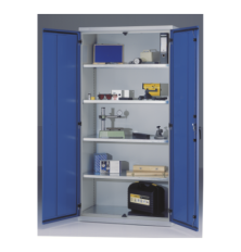 Flügeltürenschrank mit fünf verzinkten Fachböden.