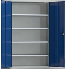 Universalschrank mit vier Fachböden